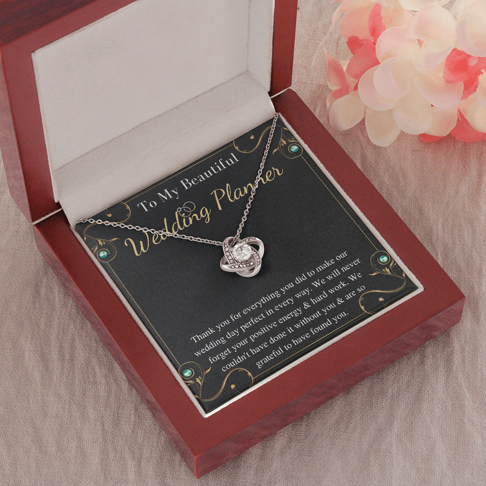 Meaningful Jewelry Gifts For Wedding Planner Necklace , A Truly Amazing Event Planner Appreciation Gift On Wedding , jewelry From Bride And Groom Stainless Steel Cable Chain Necklace with Message Card