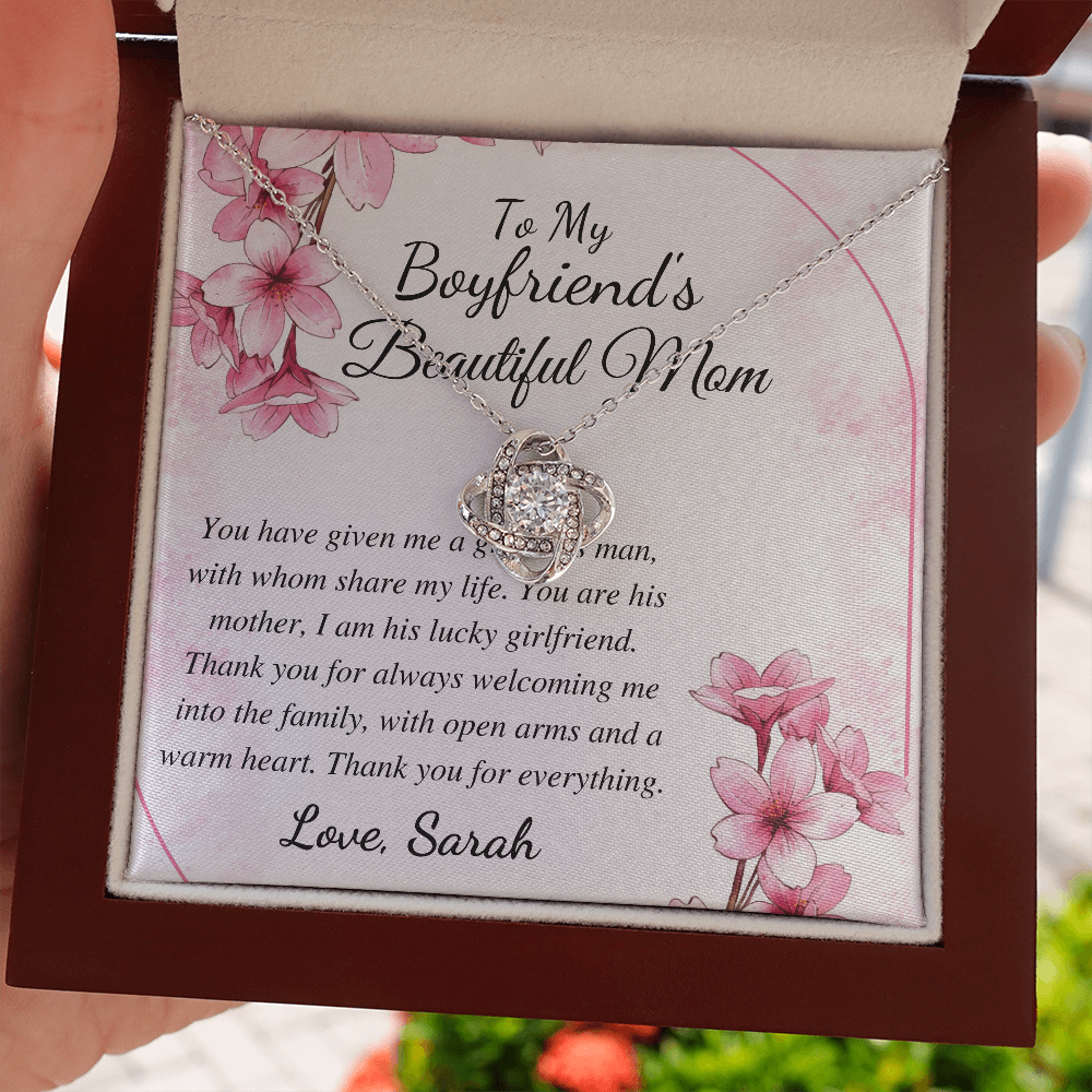 Boyfriend Mom Necklace, Gift for Boyfriend Mother, Birthday Gift, Christmas Gift, Mothers Day Gift for Boyfriends Mom, Love knot sara